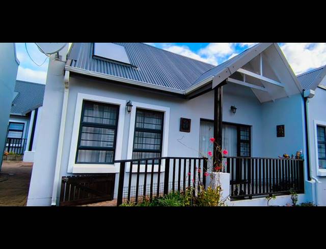 1 BEDROOM TOWNHOUSE FOR SALE IN BLUE MOUNTAIN VILLAGE